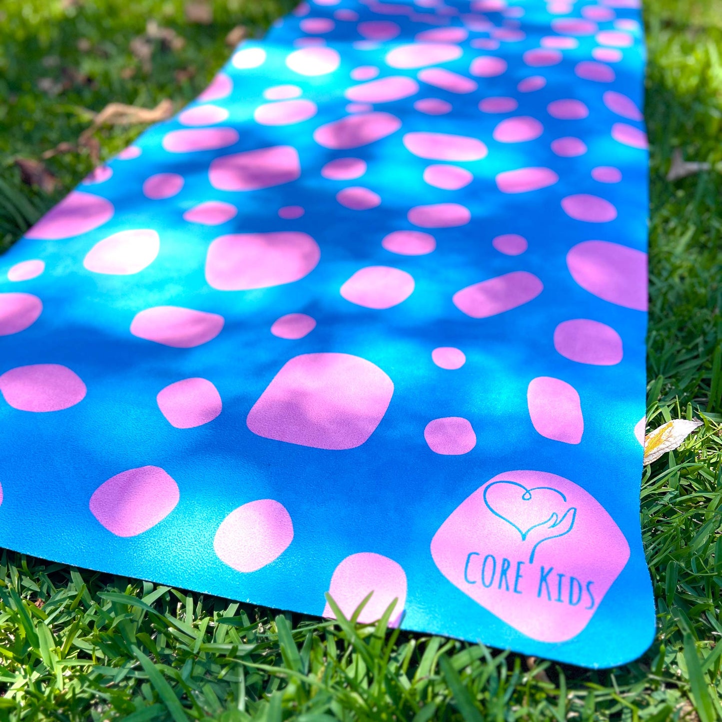 Core Yoga Mats - Kasey Rainbow Blue &amp; Pink pebbles