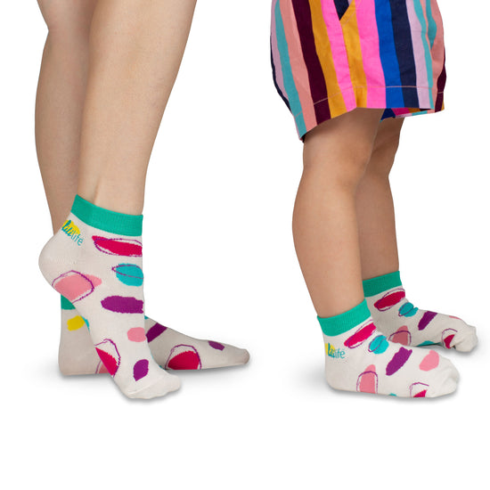 Load image into Gallery viewer, Papa &amp;amp; Me Socks | Coloured Dots
